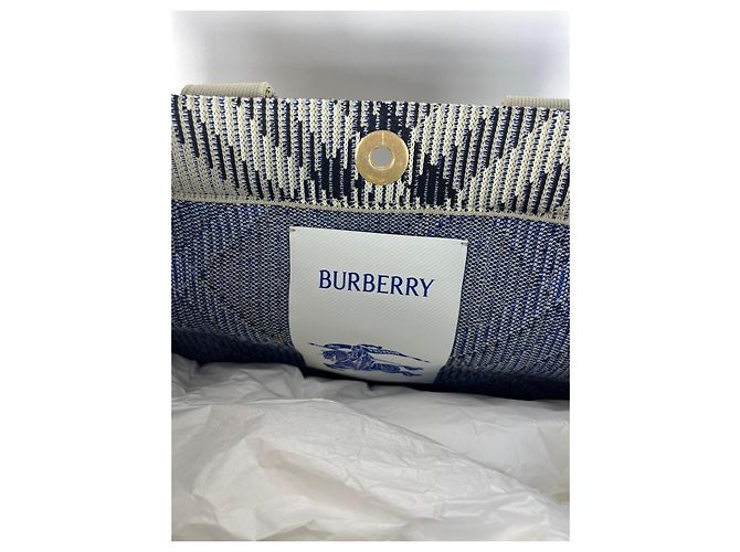 Burberry Shopper aus kariertem Canvas - Ansicht 9