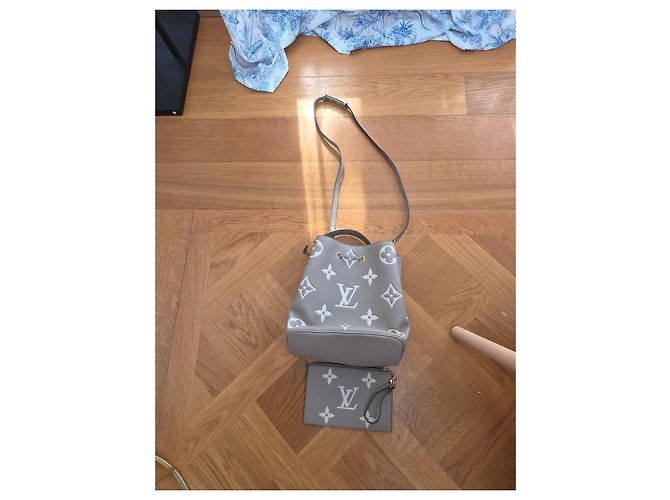 Louis Vuitton NéoNoé Monogram Borsa a Secchiello Taupe - vista 14