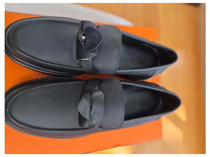 Hermès Mocassini Icône in pelle nera con chiusura Kelly - vista 2