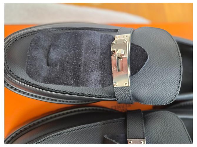Hermès Mocassini Icône in pelle nera con chiusura Kelly - vista 3