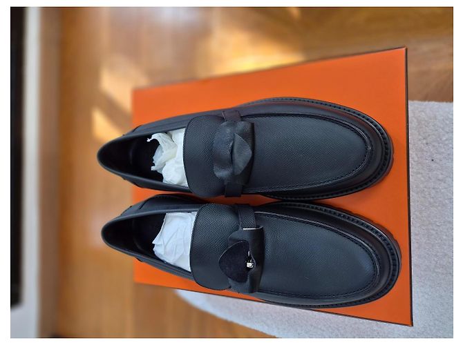 Hermès Mocassini Icône in pelle nera con chiusura Kelly - vista 4