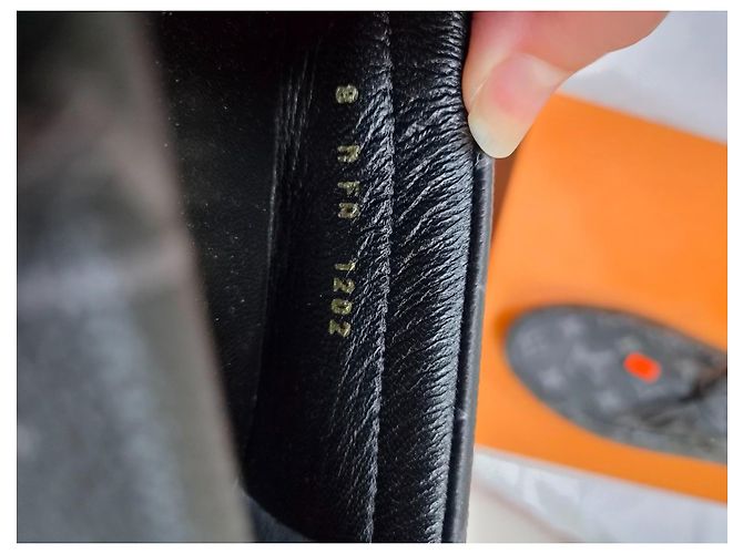 Louis Vuitton Mocassini Monte Carlo Monogram Pelle Nera - vista 11