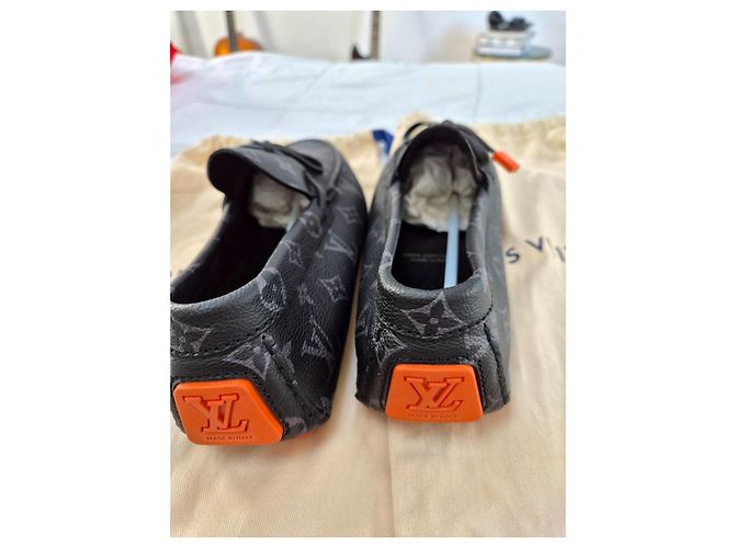 Louis Vuitton Mocassini Monte Carlo Monogram Pelle Nera - vista 5