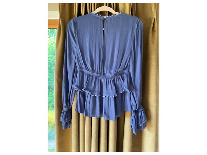 Biba Peplum-Bluse in Blau mit Pompon-Besatz - Ansicht 2