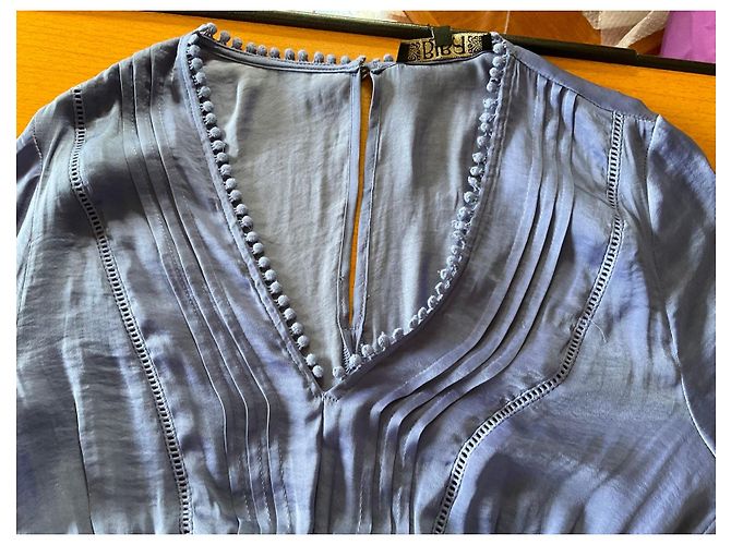 Biba Peplum-Bluse in Blau mit Pompon-Besatz - Ansicht 5