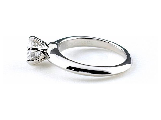 Autre Marque Tiffany & Co. Solitär-Ring aus Platin - Ansicht 4
