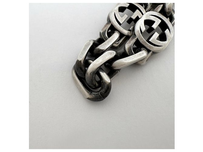 Pulsera con dije Interlocking G en plata de Gucci - vista 3