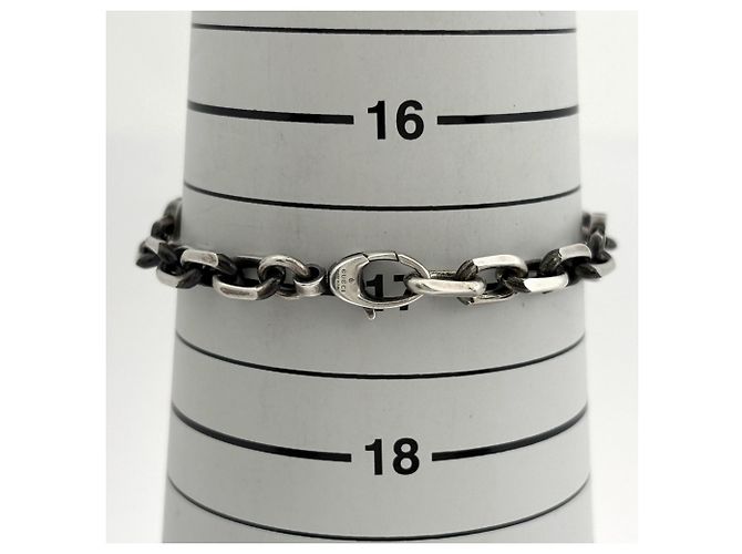 Pulsera con dije Interlocking G en plata de Gucci - vista 4