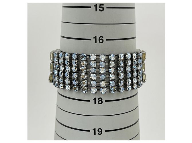 Miu Miu Armband mit Blumen-Charms - Ansicht 4