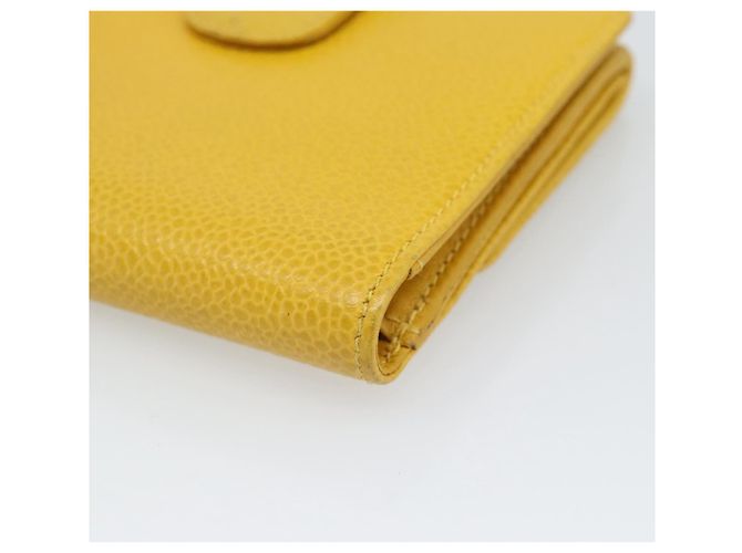 CHANEL COCO Mark Bifold Wallet Caviar Skin Yellow CC - vista 15