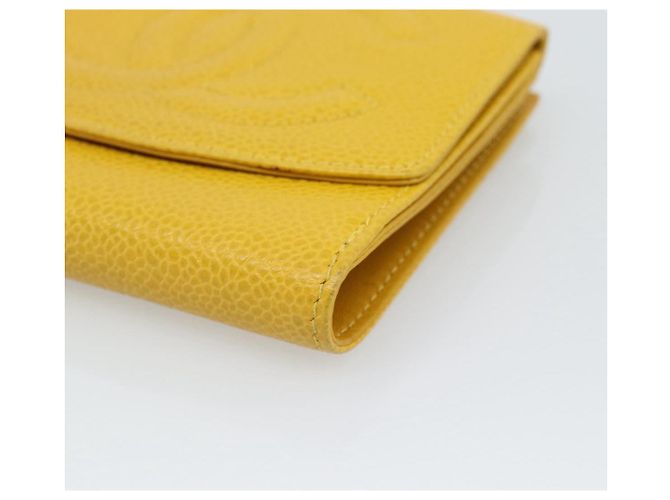 CHANEL COCO Mark Bifold Wallet Caviar Skin Yellow CC - vista 7
