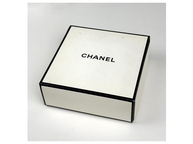 Broche Chanel Camélia en baño de oro - vista 7