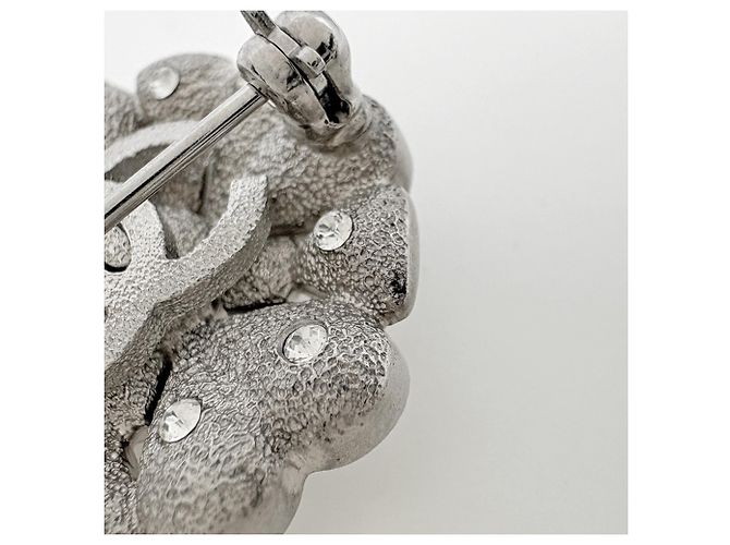 Spilla Chanel placcata argento e strass - vista 3