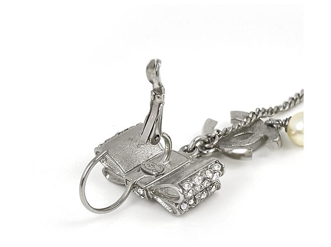 Orecchini Chanel placcati in argento con perle sintetiche - vista 3