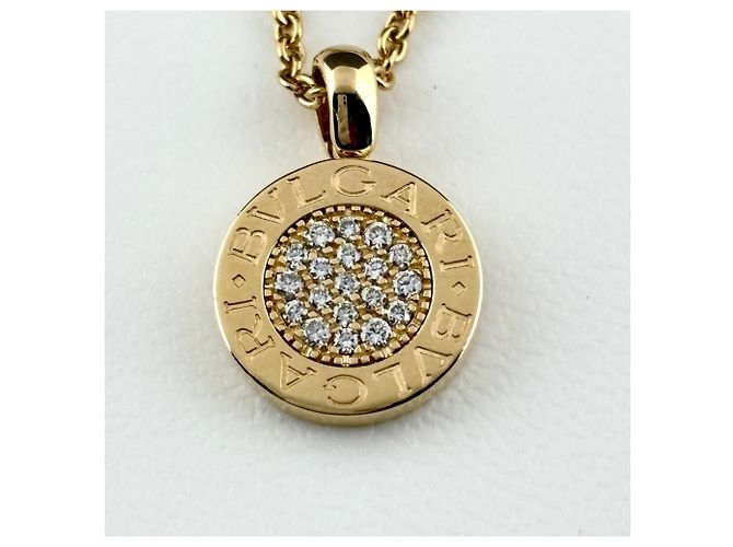 Bulgari Collana con pendente Bvlgari in oro giallo e diamanti pavé - vista 4