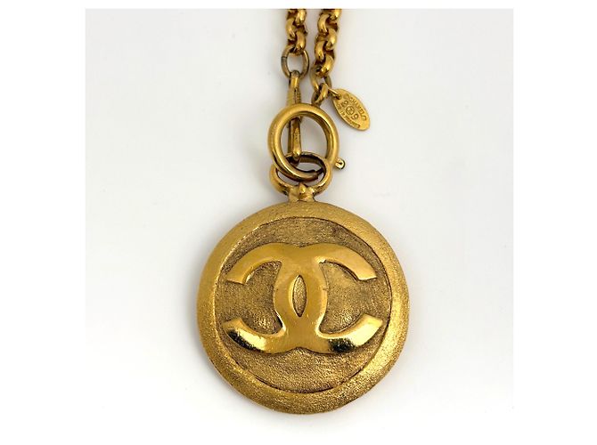 Collar Chanel chapado en oro - vista 2