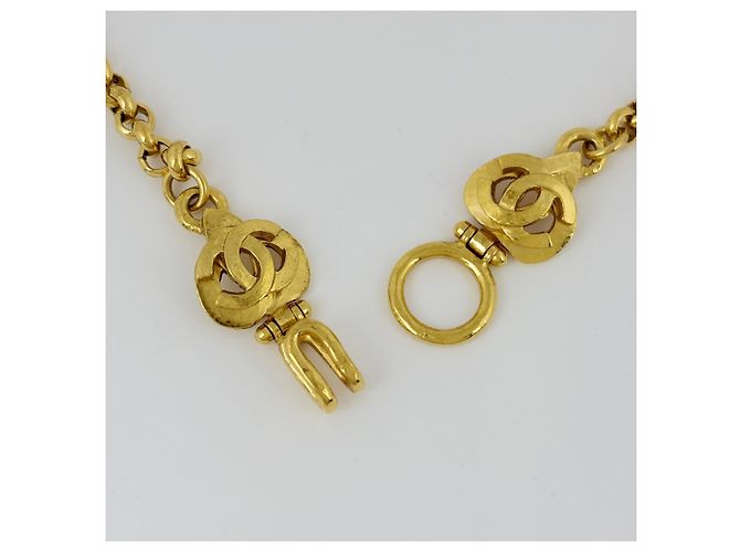 Collier Chanel plaqué or - vue 3
