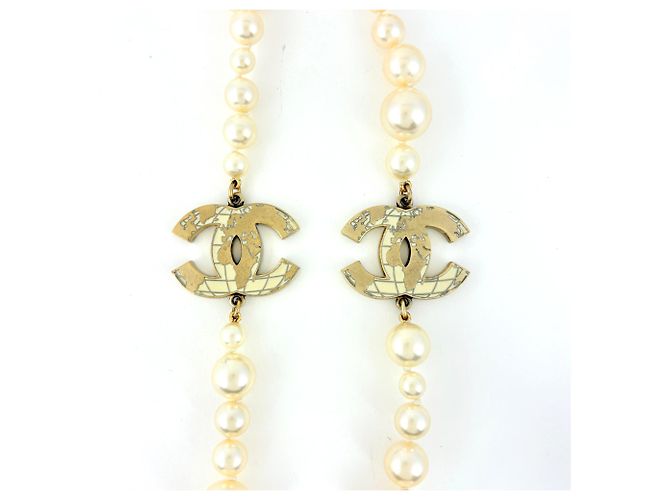Collier Chanel plaqué or avec logo Coco Mark - vue 2