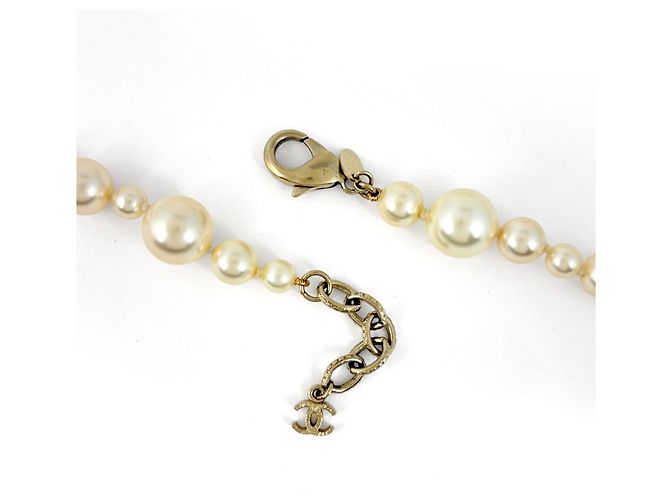 Collier Chanel plaqué or avec logo Coco Mark - vue 4