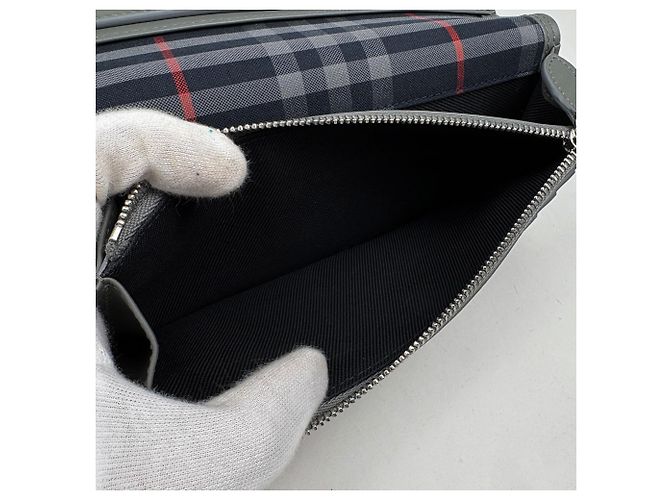 Burberry Gray Leather Long Wallet - view 5