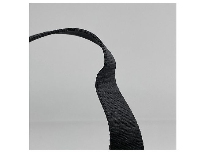 Borsa sling Burberry in nylon nero e pelle - vista 4