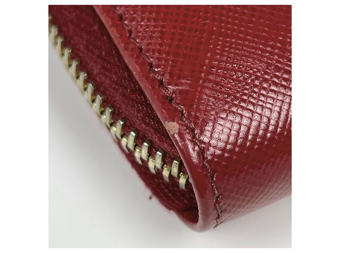 Cartera larga Prada de piel Saffiano en rojo - vista 3