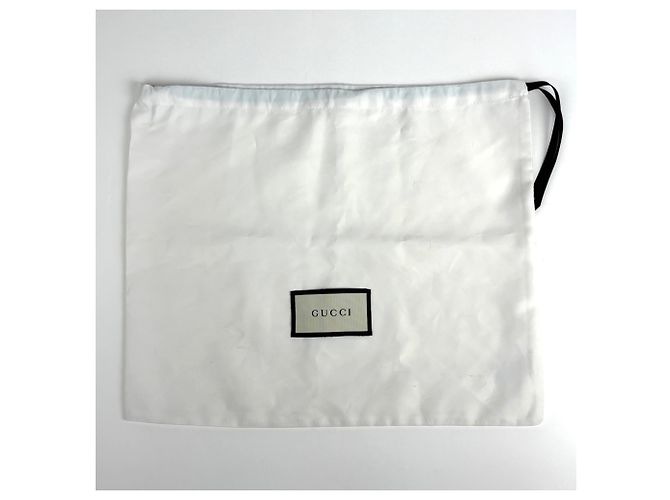 Gucci Interlocking G Leather Shoulder Bag - view 10