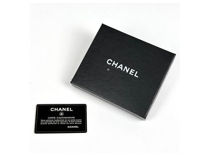 Carteira Bi-fold Chanel em pele de vitelo granulada preta - vista 9