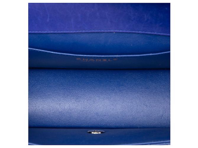 Chanel Blue CC gesteppte Lammleder East West Flap Clutch mit Kette - Ansicht 4