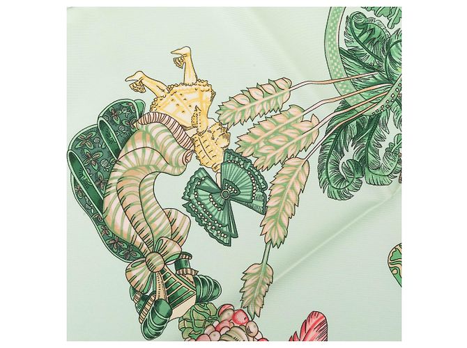 Lenço de seda Hermès Green Chapeau 90 - vista 4