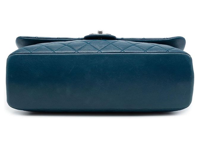 Chanel Blue Large Quilted Shiny Goatskin Burgundy Rocks Flap - vista 3