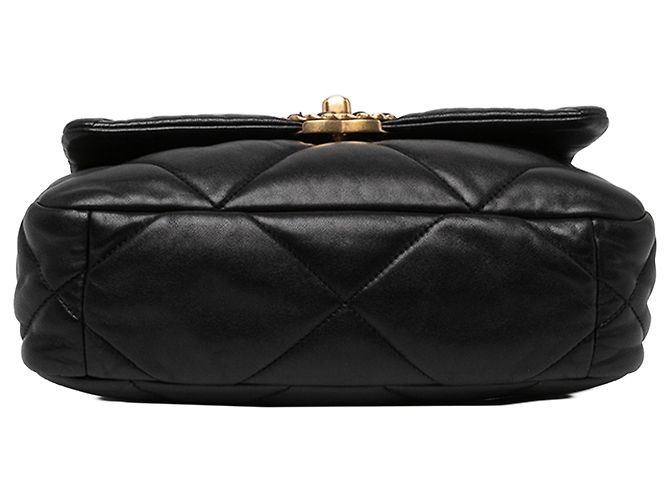 Chanel Black Medium Lambskin 19 Flap - vista 3