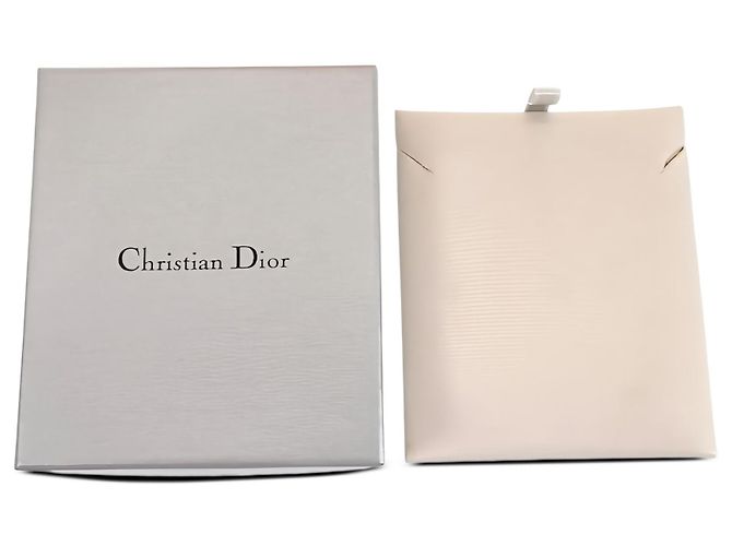 Dior Halskette mit hängenden Buchstaben-Anhänger, Silber-Finish - Ansicht 4