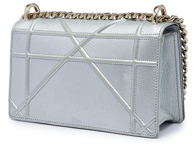 Dior Silver Small Metallic Grained Calfskin Diorama Flap - vista 2