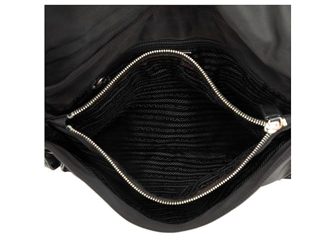 Borsa a tracolla Prada in Tessuto nero - vista 4