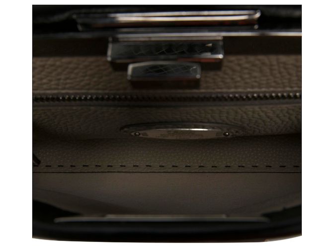 Borsa Fendi Selleria Peekaboo Iconic Media in pelle nera - vista 4