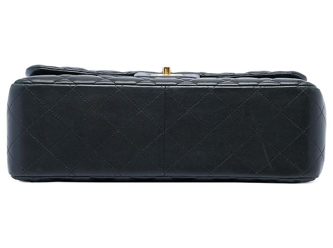 Chanel Black Jumbo Classic Lambskin Double Flap - vista 3