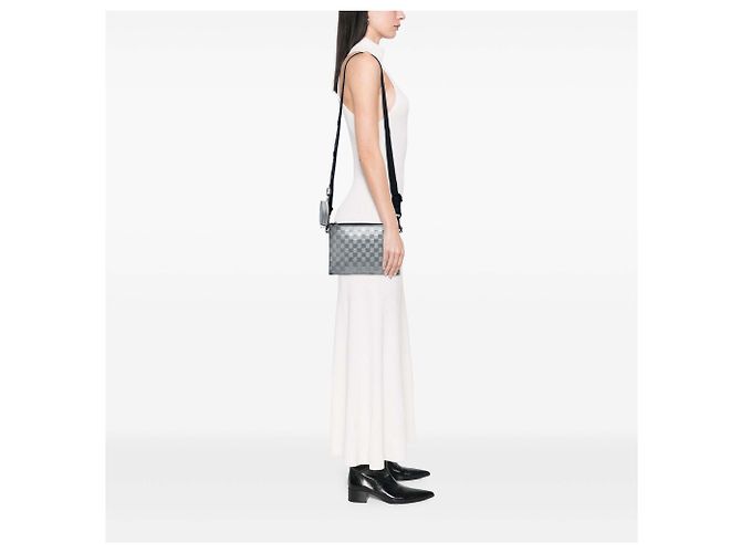 Louis Vuitton Black Damier Glitter Taurillon In The Loop Trio Pouch - vista 6