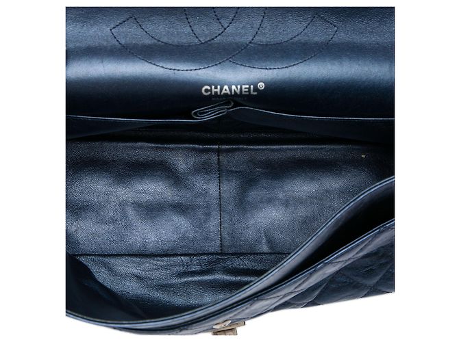 Chanel Blue Metallic Quilted Aged Calfskin Reissue 2.55 Double Flap 228 - vista 4