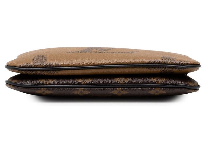 Louis Vuitton Brown Monogram Giant Reverse Double Zip Pochette - vista 3