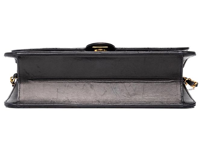 Chanel Black Medium CC Quilted Lambskin Single Flap - vista 3