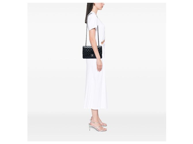 Chanel Black Medium Classic Caviar Double Flap - vista 5