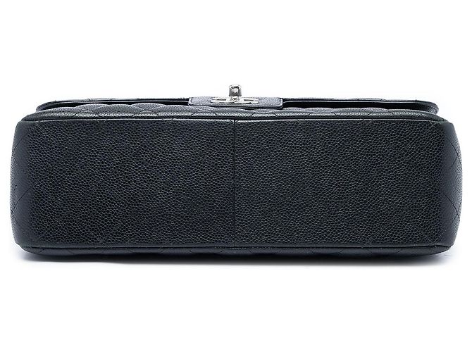 Chanel Black Jumbo Classic Caviar Double Flap - vue 3