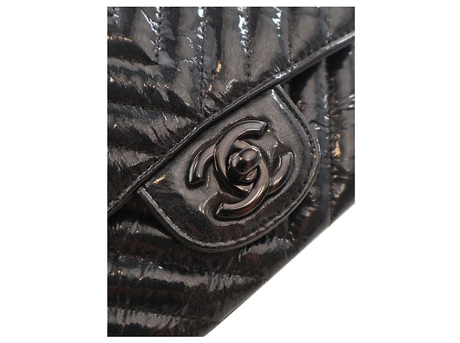 Chanel Black Mini Square Classic Chevron Crumpled Patent So Black Single Flap - vista 6