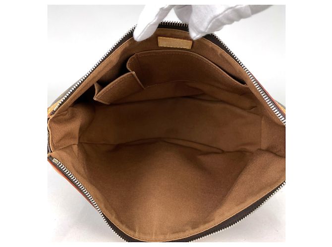 Borsa a tracolla Louis Vuitton Tulum GM - vista 10