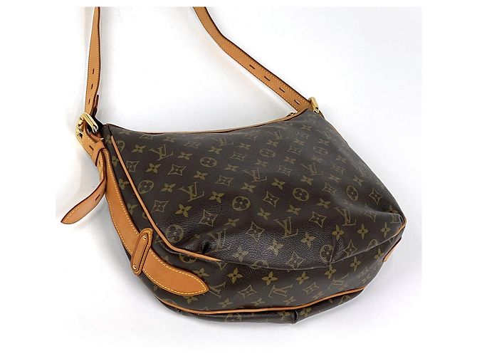 Borsa a tracolla Louis Vuitton Tulum GM - vista 2