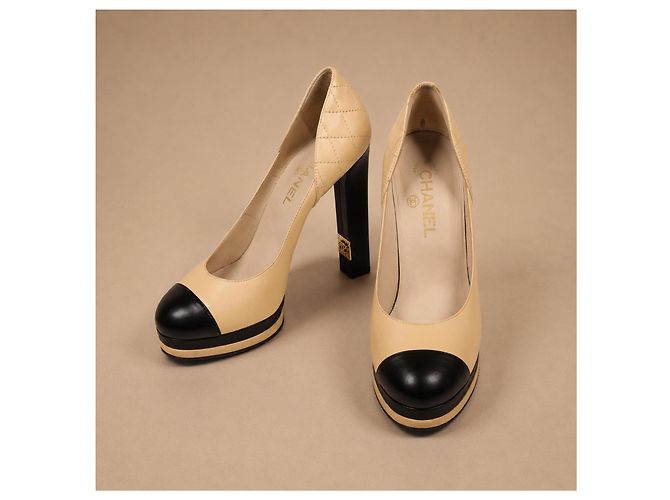 Chanel Plateau Pumps Beige Leder Schwarz - Ansicht 2