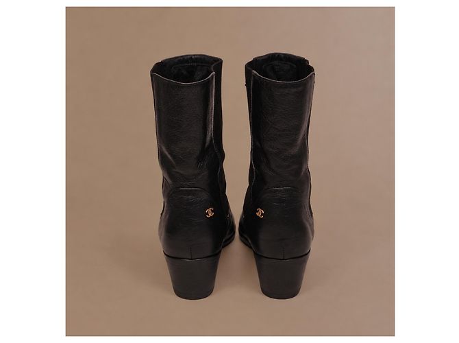Botines Chanel Runway de piel negra - vista 4