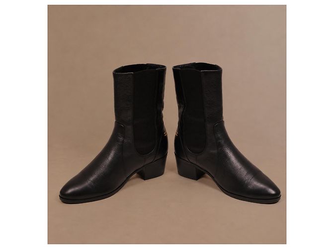 Botines Chanel Runway de piel negra - vista 6