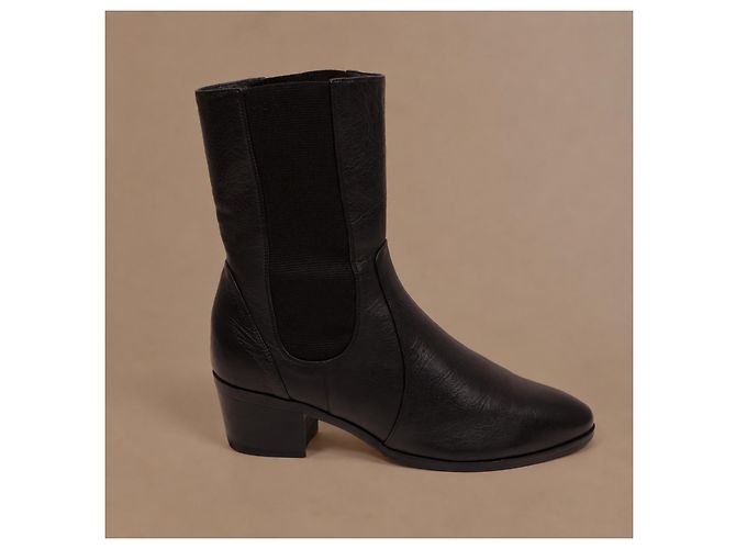 Botines Chanel Runway de piel negra - vista 8
